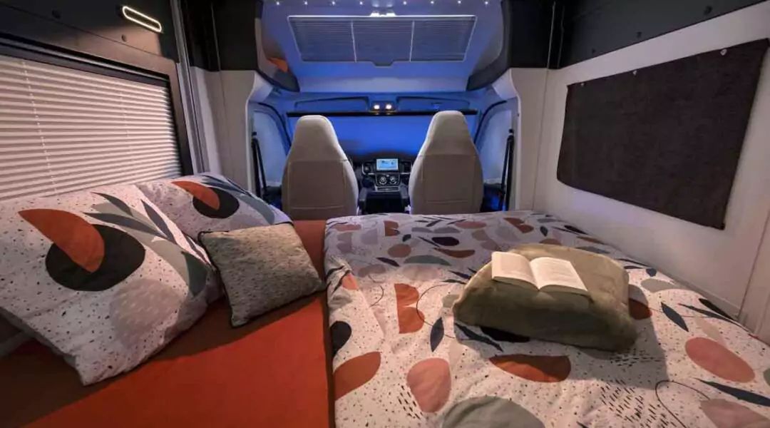 Camper - Compact Citycamper! (2 seats) - Image 5