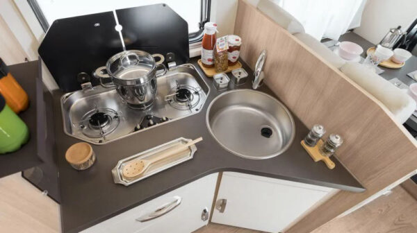 Siena 390 - Campervan for 5!